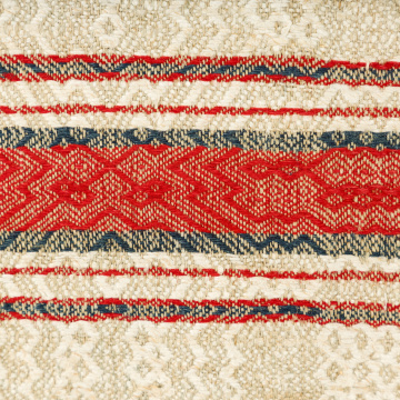 Woven table runner
