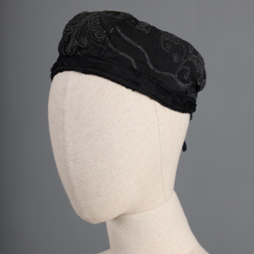 Embroidered ochipok (women's headdress)