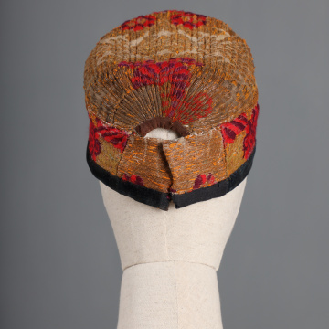 Brocade ochipok-zbornyk (women's headdress)