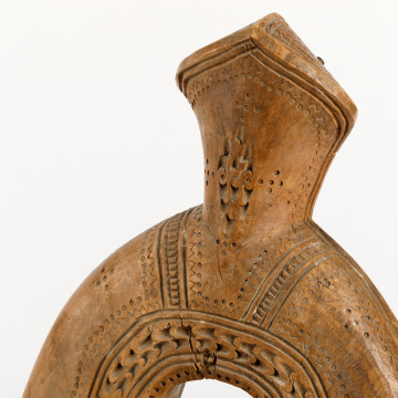 Carved saddle 