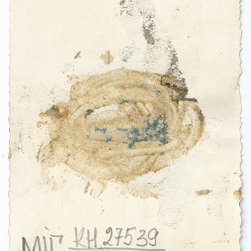 Дівчинка у традиційних прикрасах