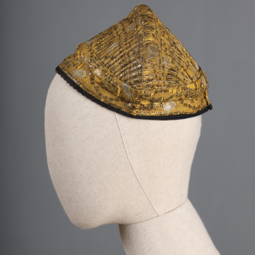 Brocade ochipok-zbornyk (women's headdress)