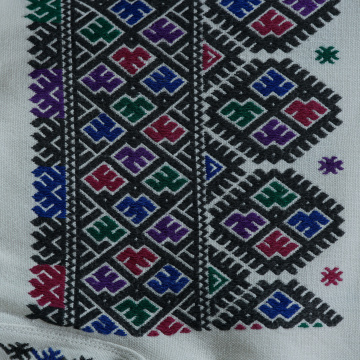 Women's embroidered shirt