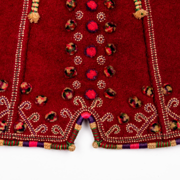 Serdak 'krasheniek' (deep red overcoat)