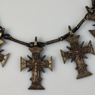 Zharda (necklace of etched metal pandants)