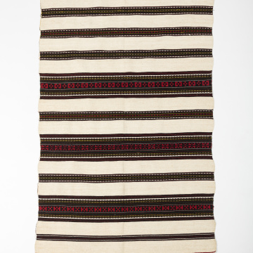 Woven tablecloth