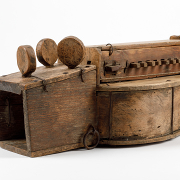 Blind performers' lira kolisna 'slipetska' (hurdy-gurdy)