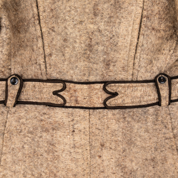 Short white vuiosh (jacket) made of gray cloth