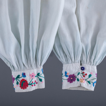 Women's embroidered shirt