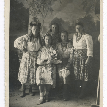 Group of girls in traditional jewelry