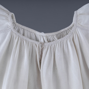 Women's embroidered shirt