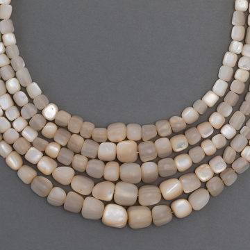 Balamuty (nacre necklace)