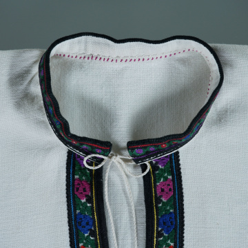 Children's embroidered shirt