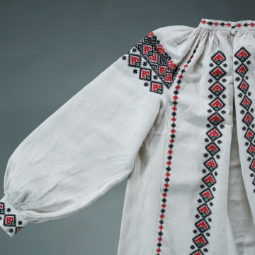 Сорочка вишита жіноча