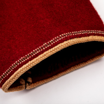 Serdak 'krasheniek' (deep red overcoat)