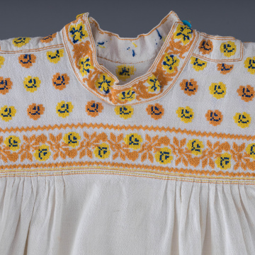 Women's embroidered shirt