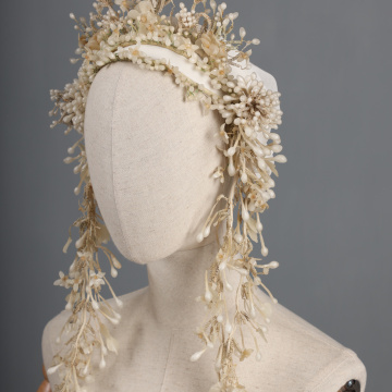 Wedding flower crown 'with sails'