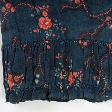 Yupka (indigo calico women's overcoat) with a fur coat