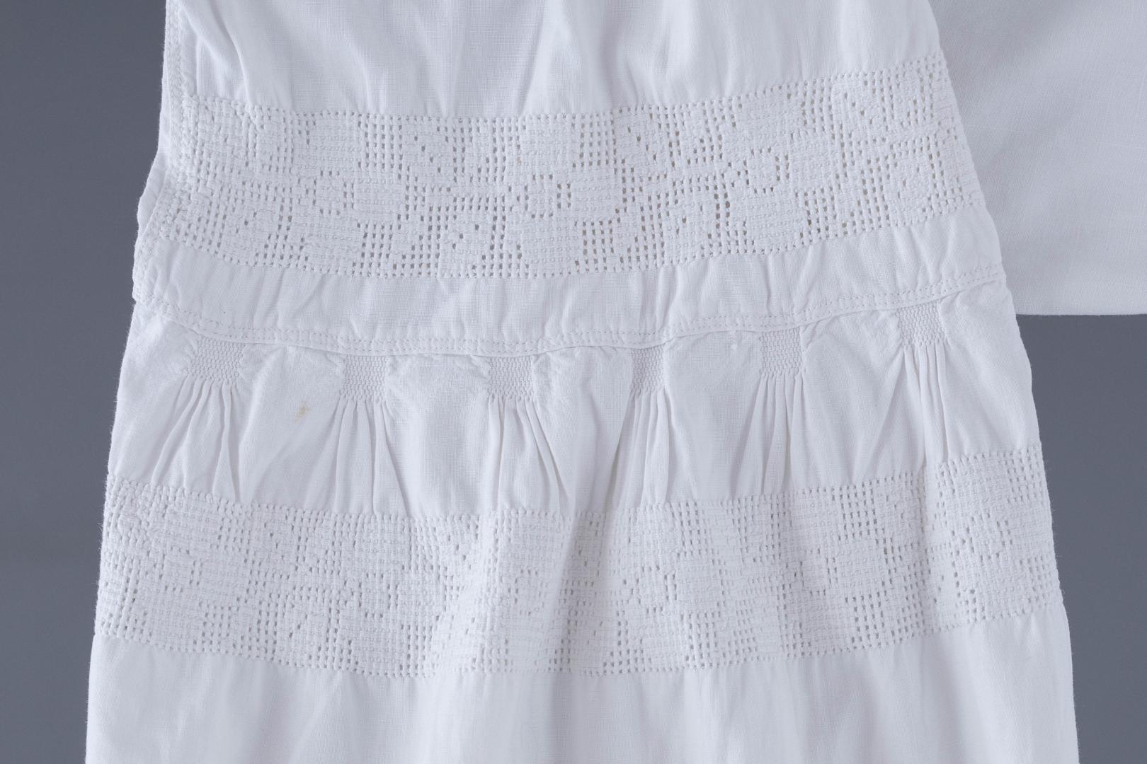 Women's embroidered shirt