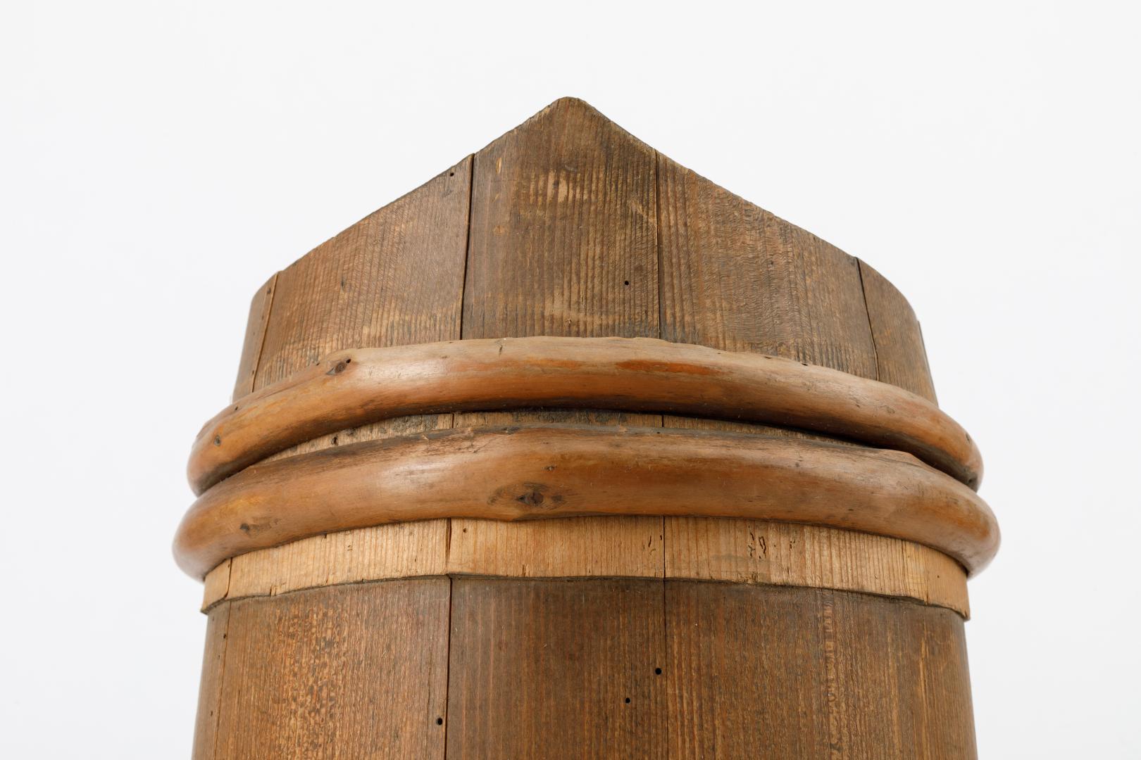 Large wooden konovka (mug)