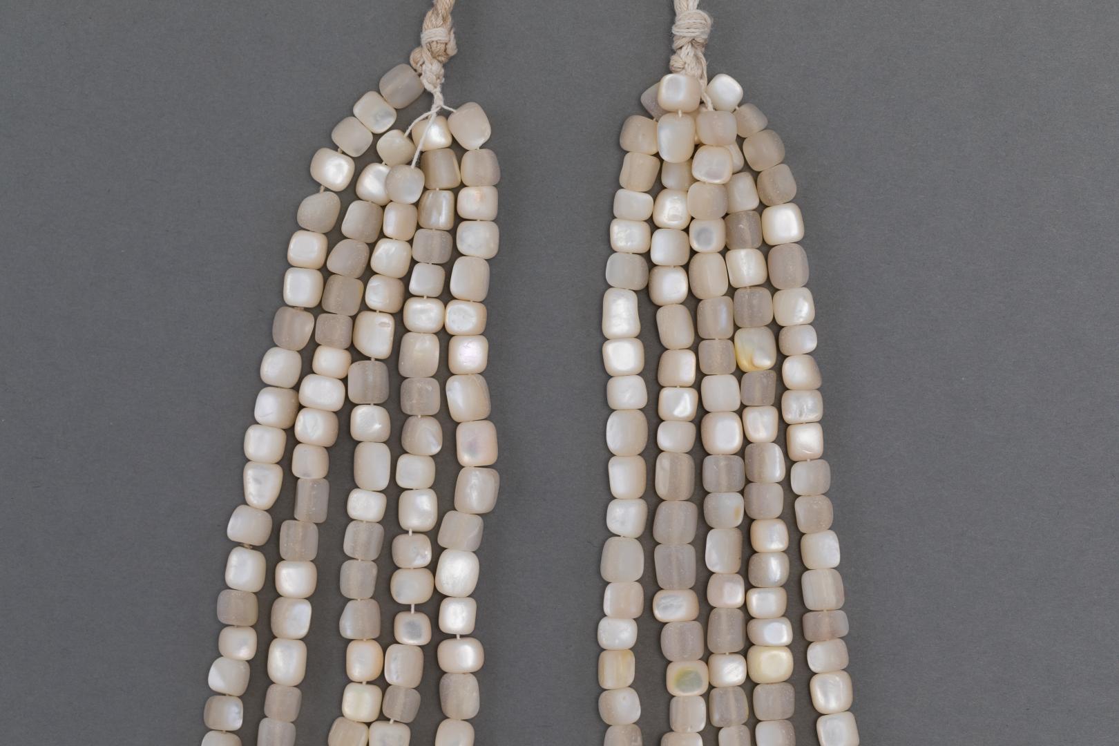 Balamuty (nacre necklace)