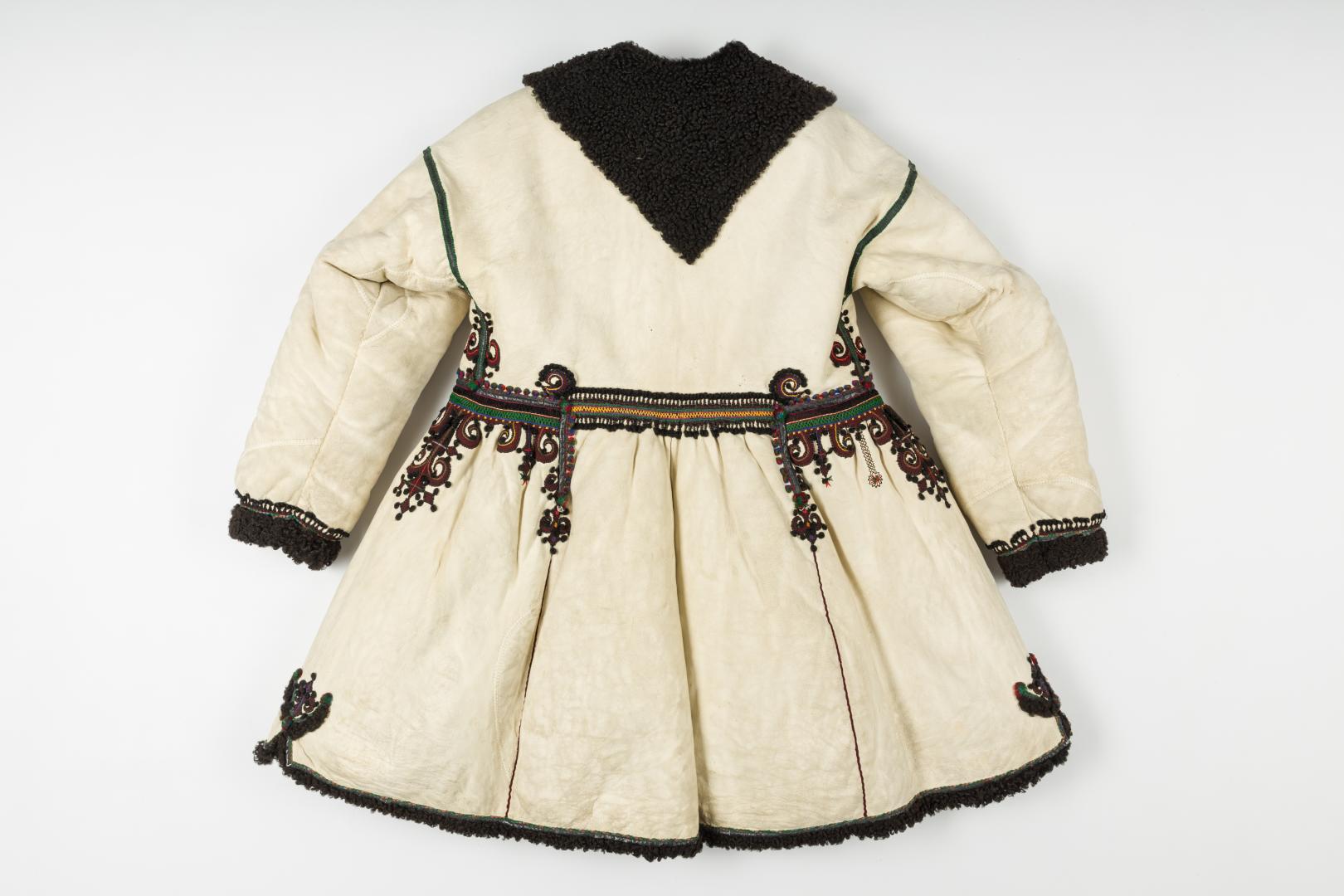 Kozhukh (fur coat) decorated with applique