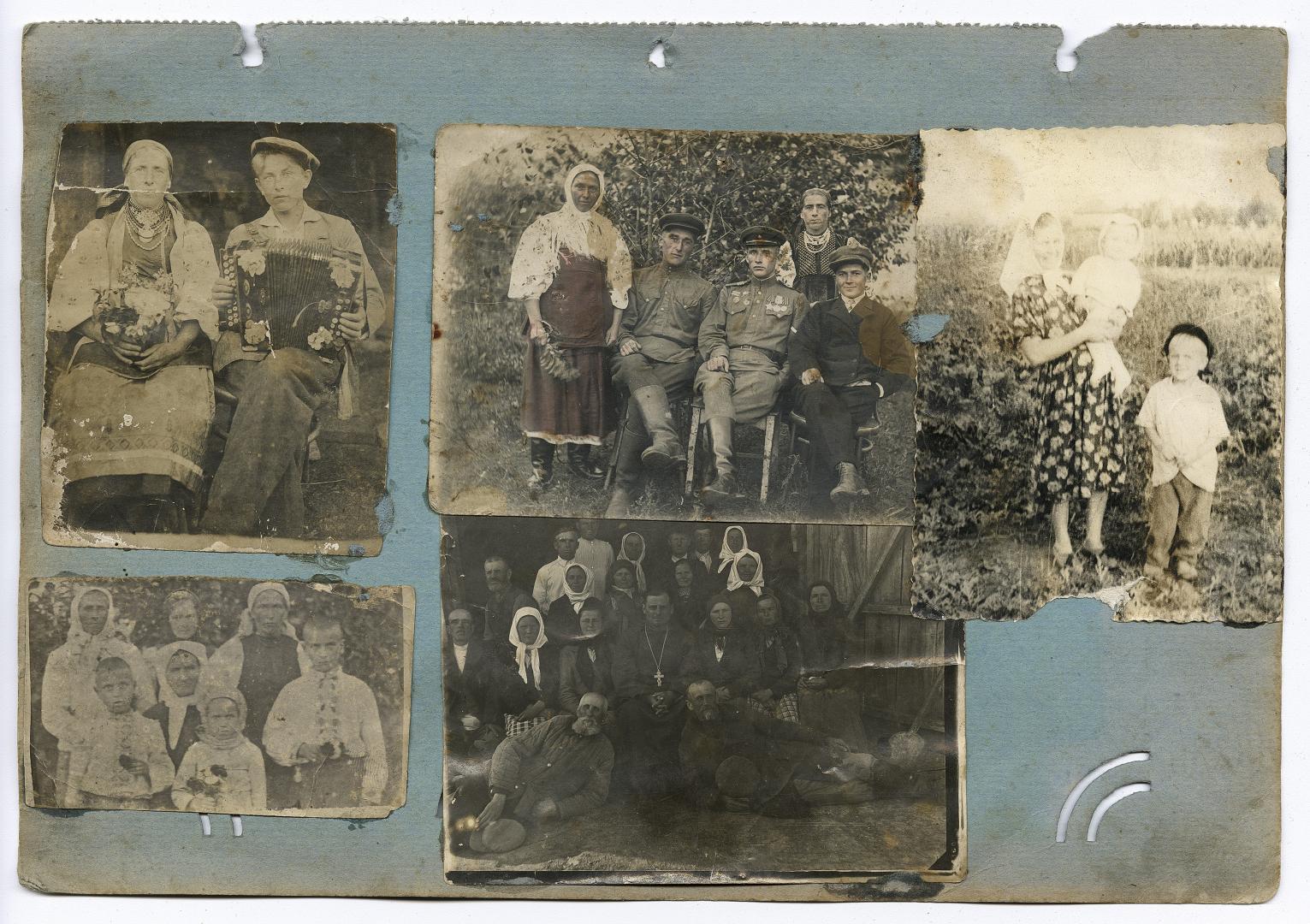 Аркуш з фотоальбому 