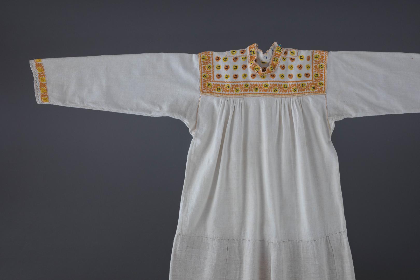 Women's embroidered shirt