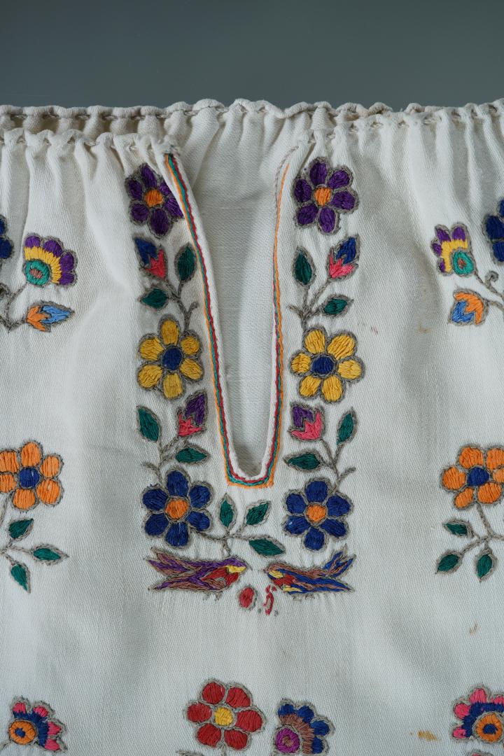 Children's embroidered shirt
