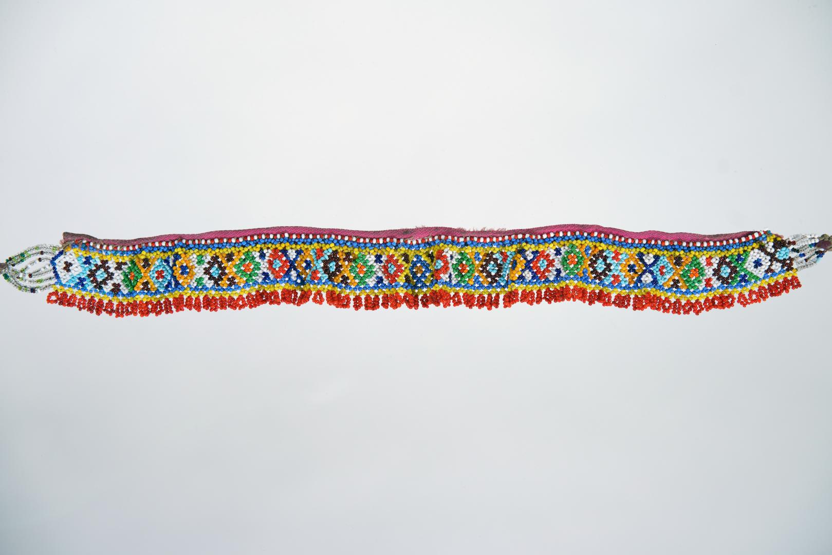 Herdan (long beaded necklace)