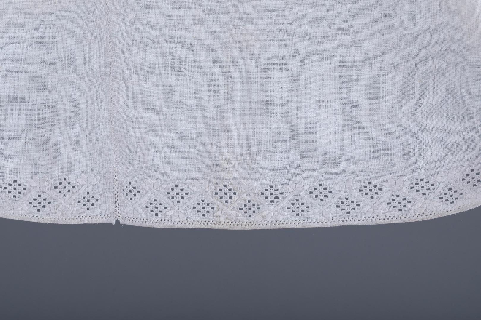 Women's embroidered shirt