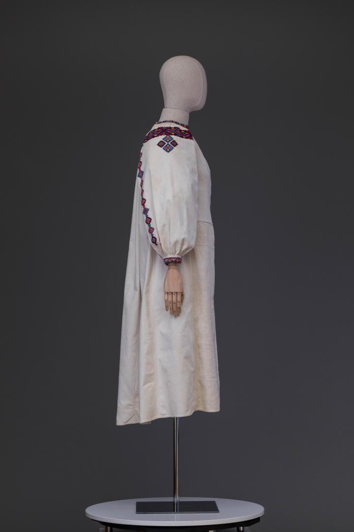 Women's woven and embroidered shirt