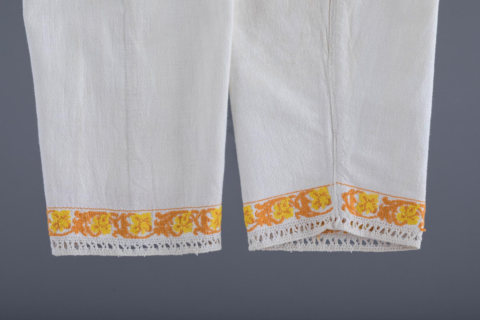 Women's embroidered shirt