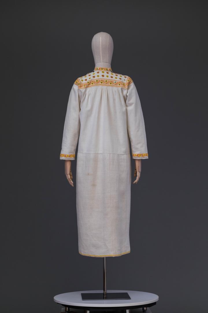 Women's embroidered shirt