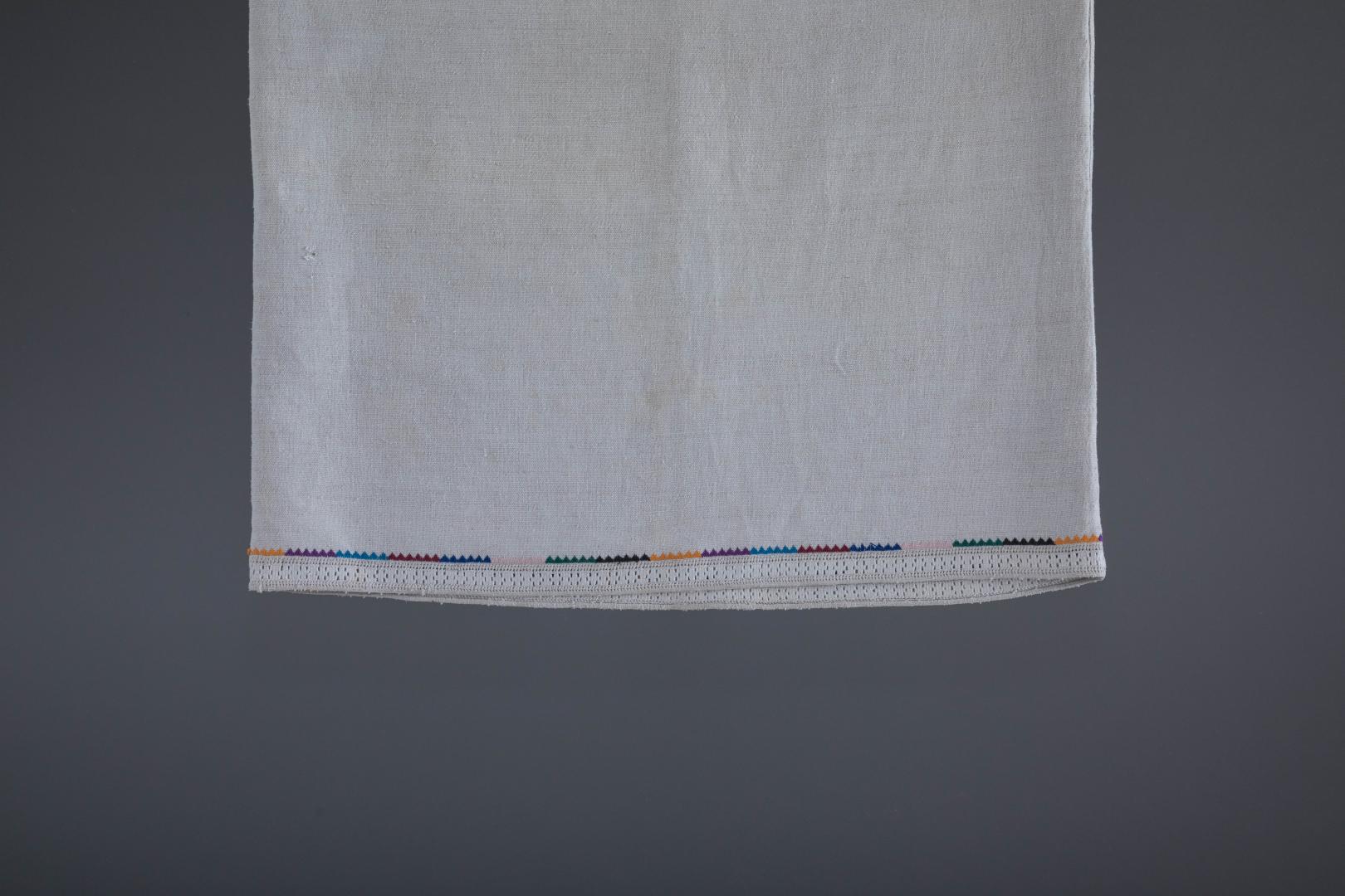 Women's embroidered shirt