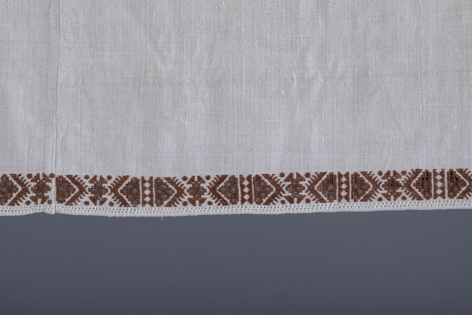 Women's embroidered shirt