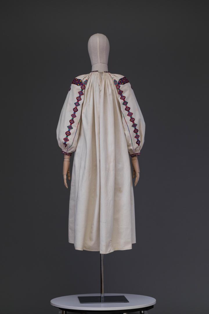 Women's woven and embroidered shirt