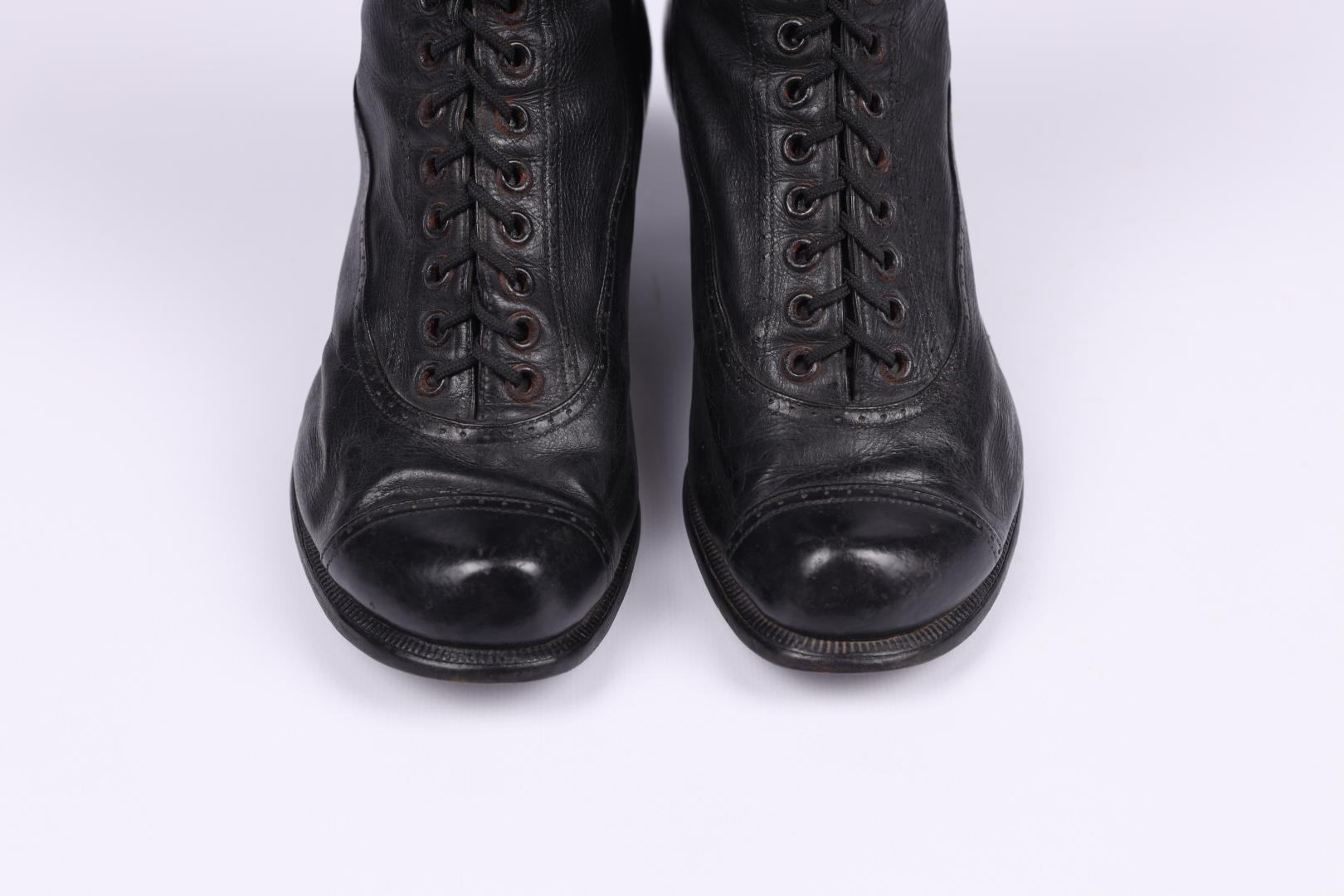 Festive lace-up women's boots