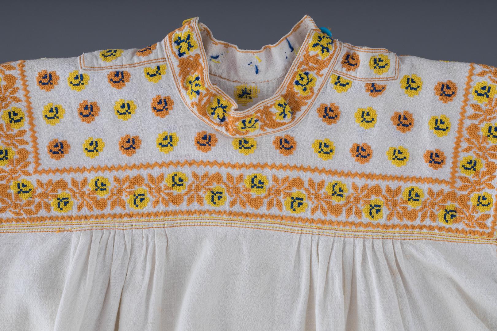 Women's embroidered shirt
