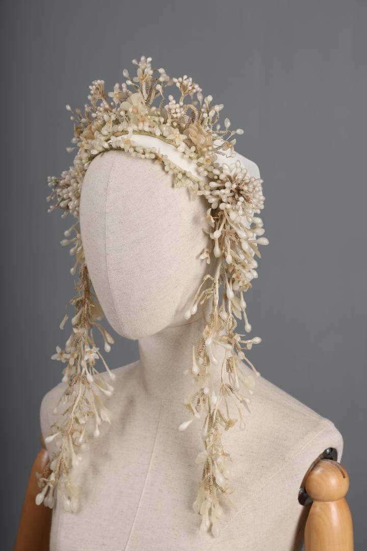 Wedding flower crown 'with sails'