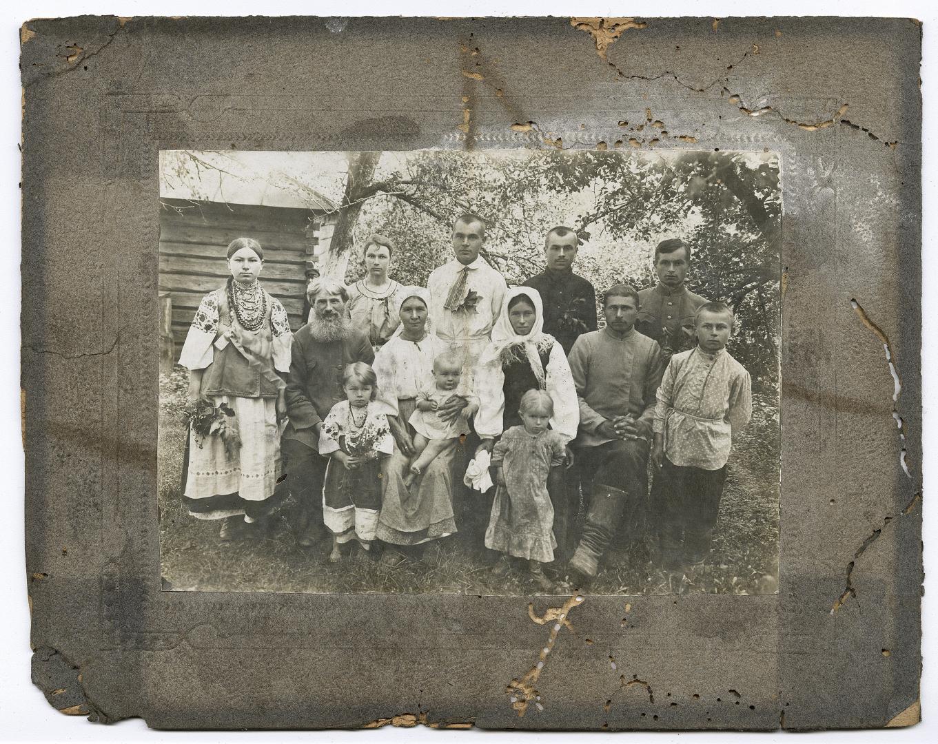 Групове родинне фото