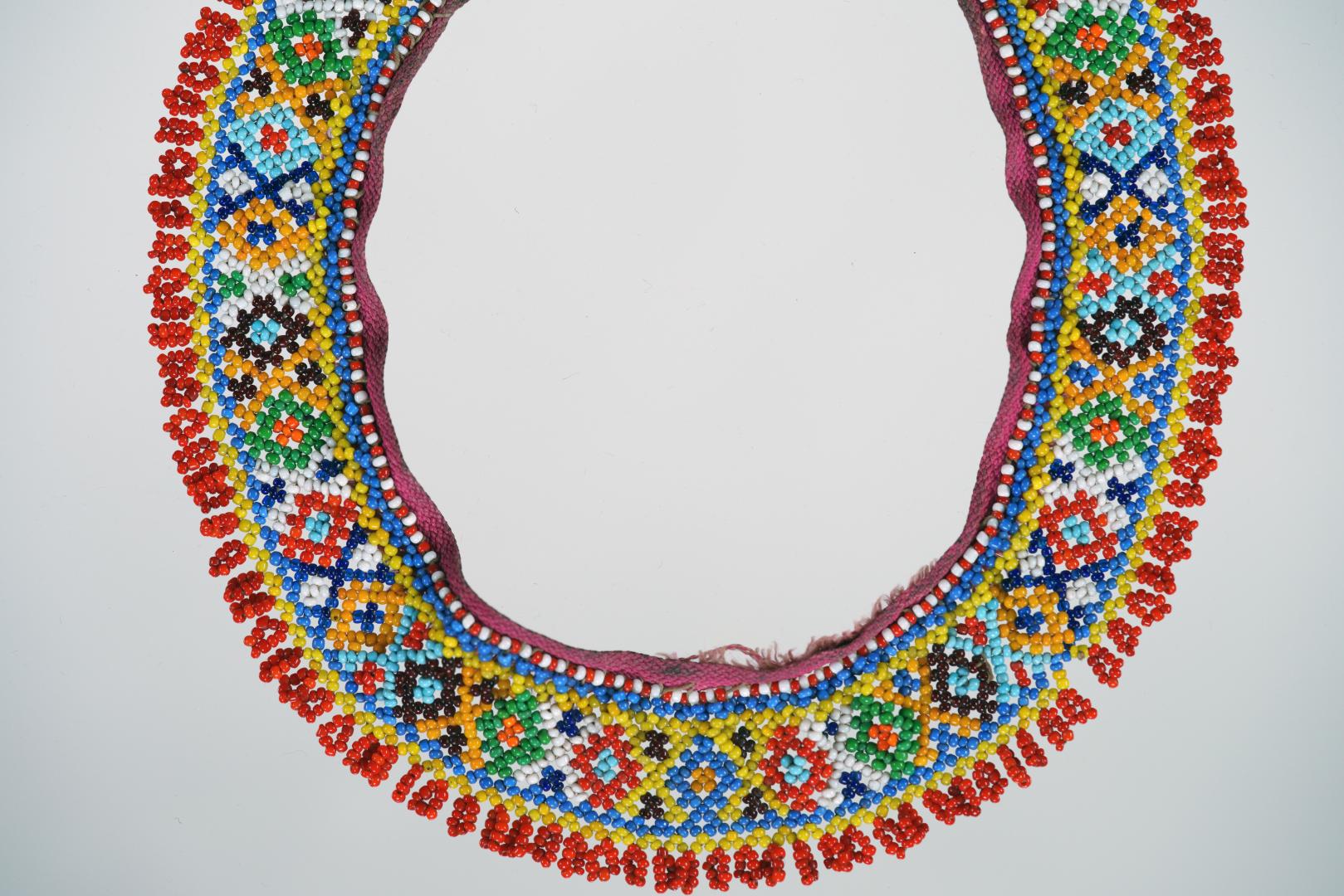 Herdan (long beaded necklace)