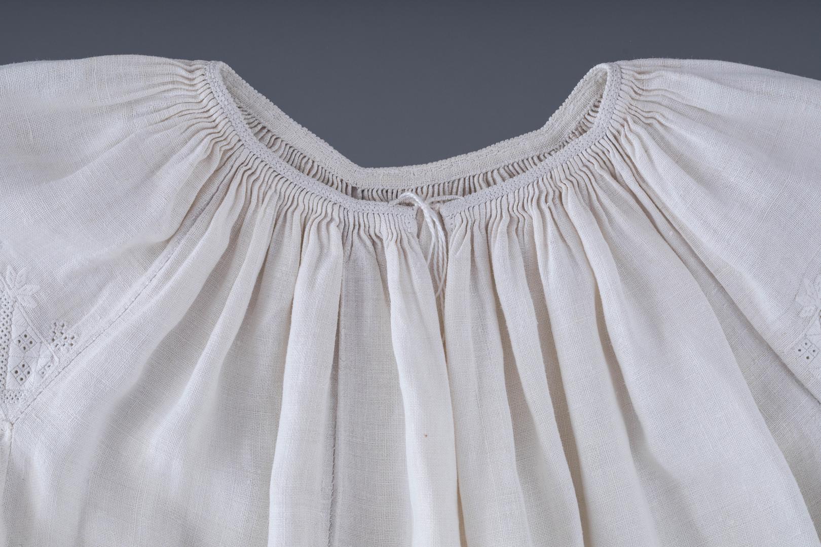 Women's embroidered shirt
