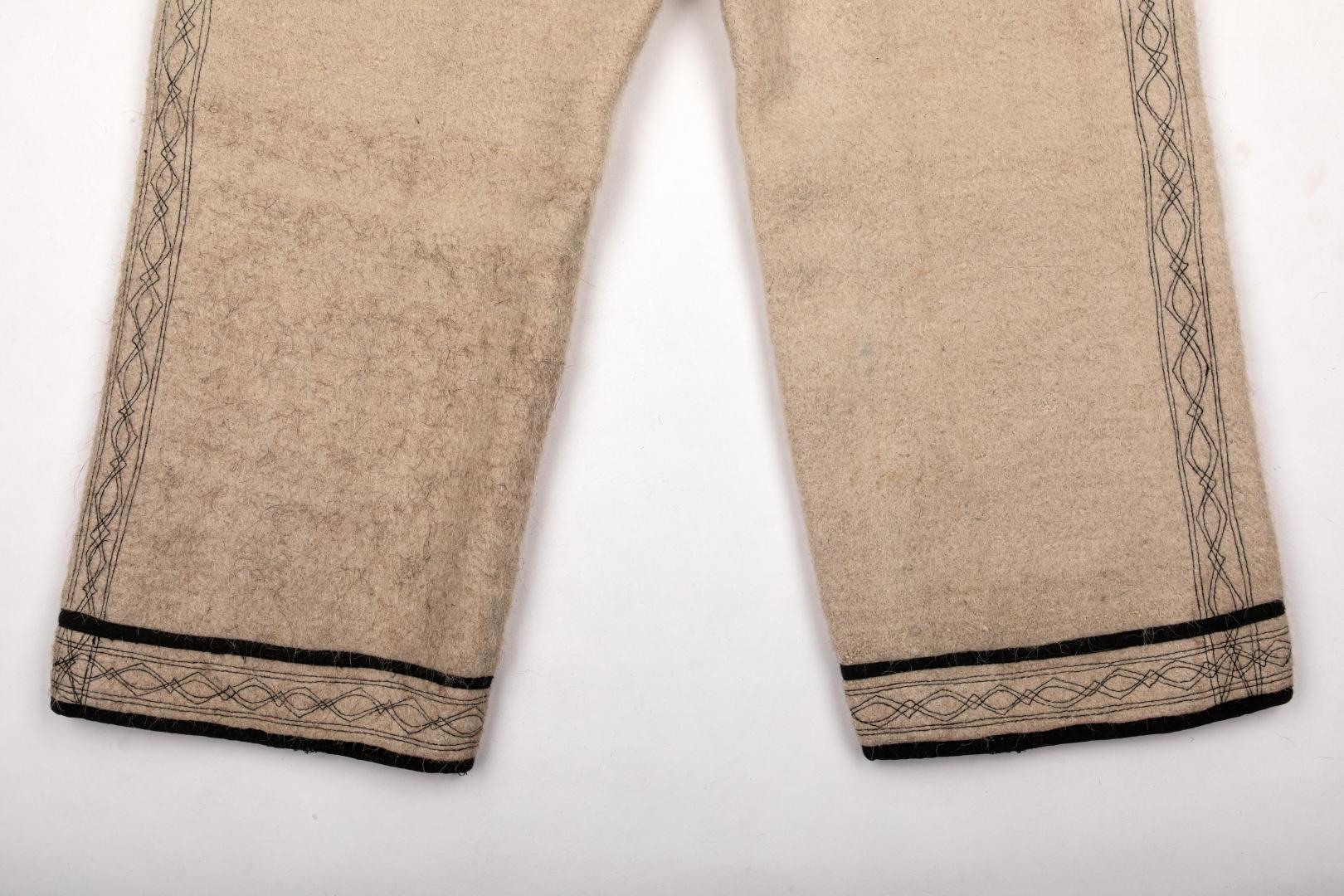 Pants made of white cloth