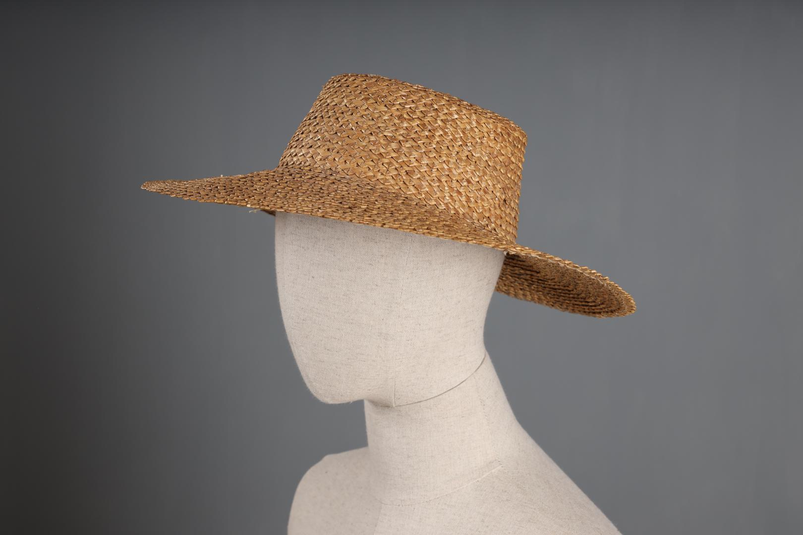 Bryl' (wide-brimmed straw hat)