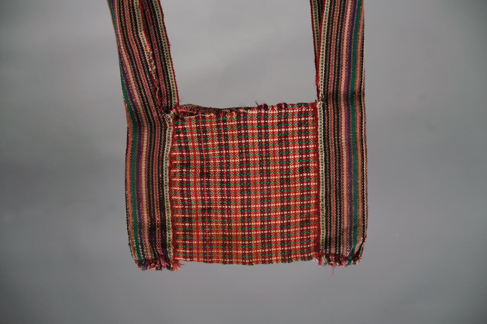 Women's dziobnia (woolen bag)