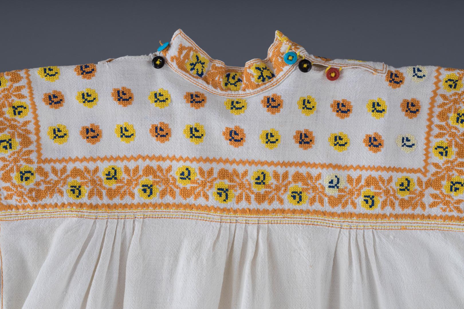 Women's embroidered shirt