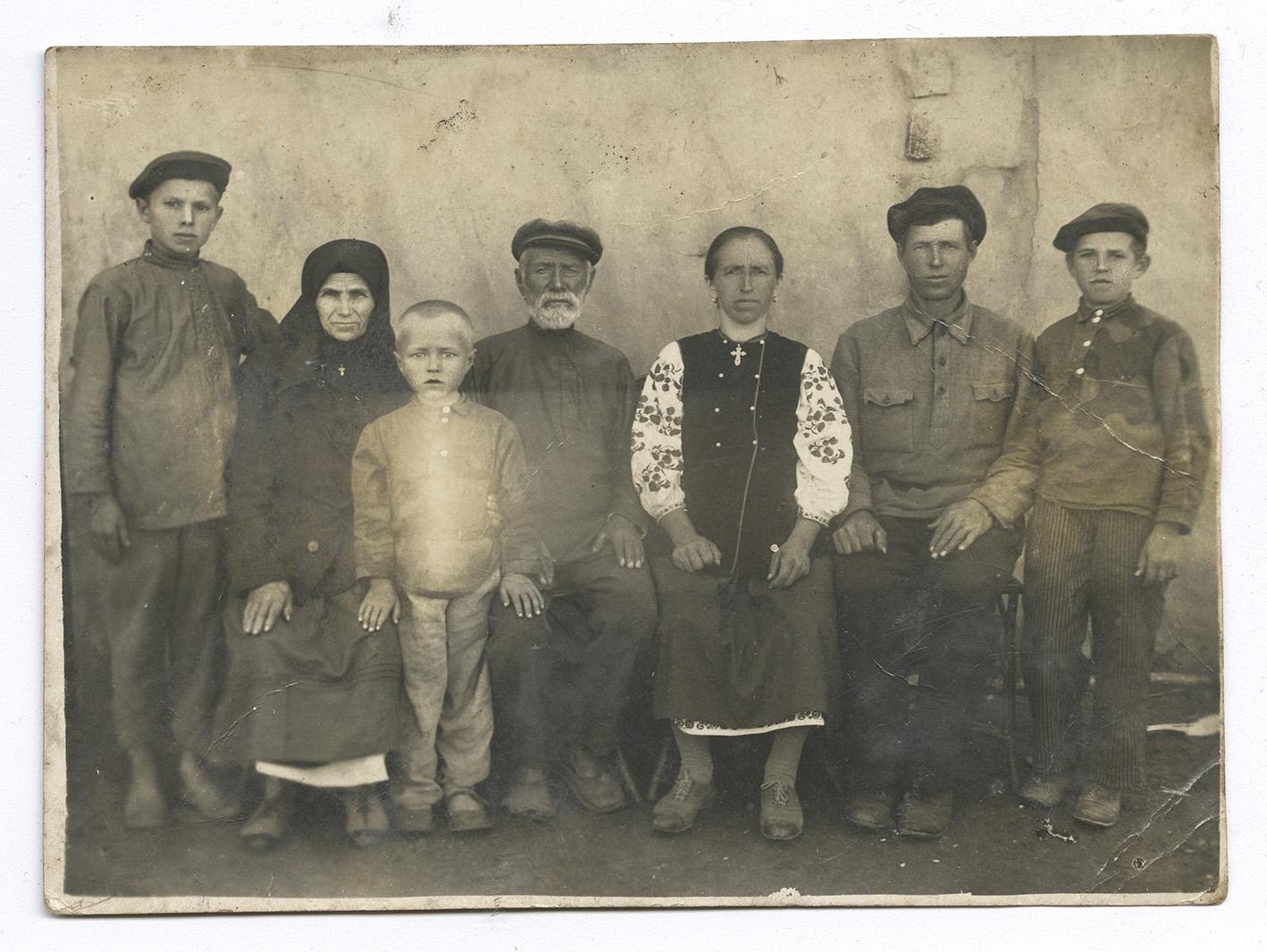 Дві родинні пари з дітьми
