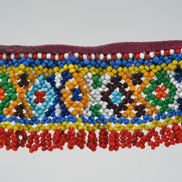 Herdan (long beaded necklace)