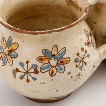 Paired pots